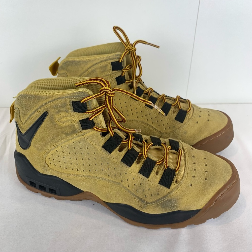 Nike Air Darwin 'Wheat' Men's 9 Sneakers AJ9710-700 Gold Russet Black Suede
